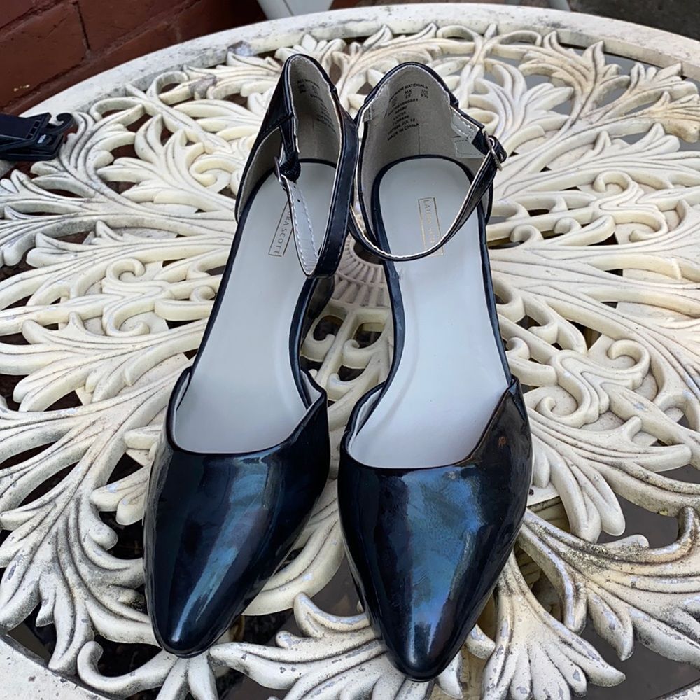 Laura Scott black wedges sz. 8 m